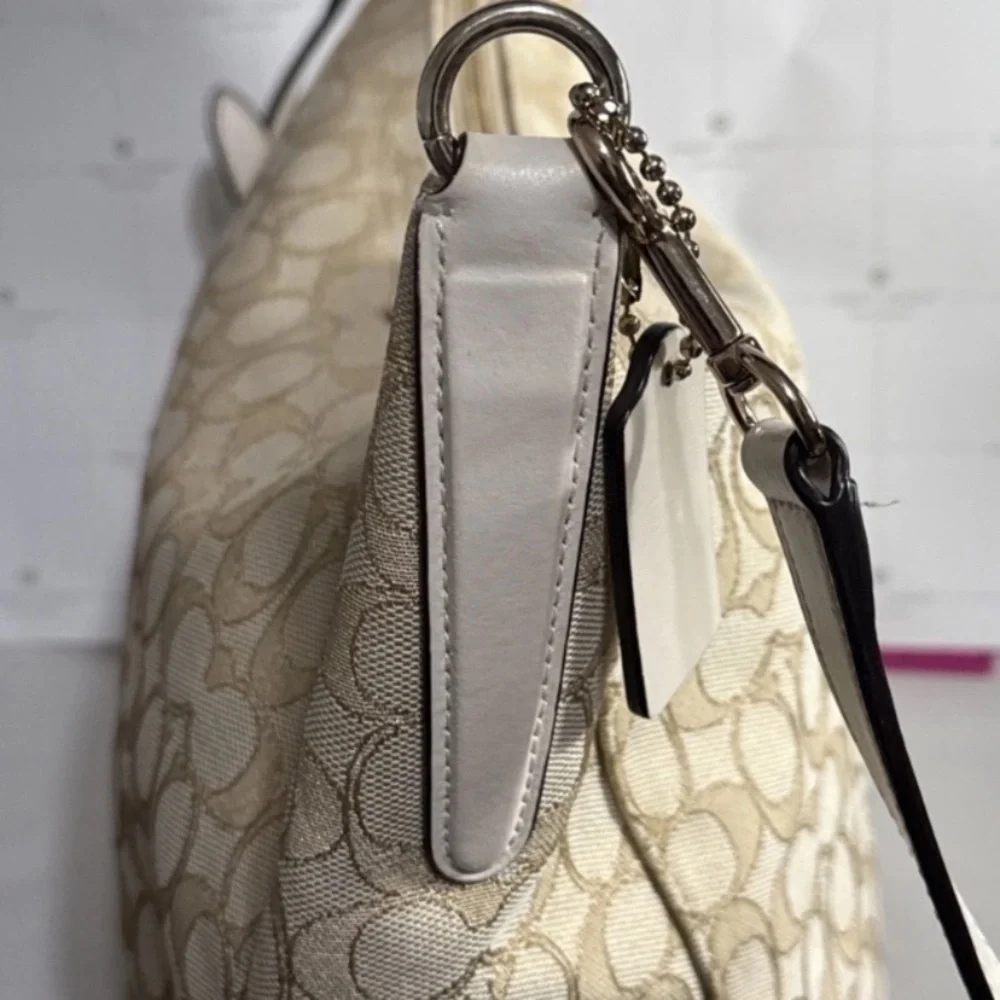 Coach Beige Signature Shoulder Bag​